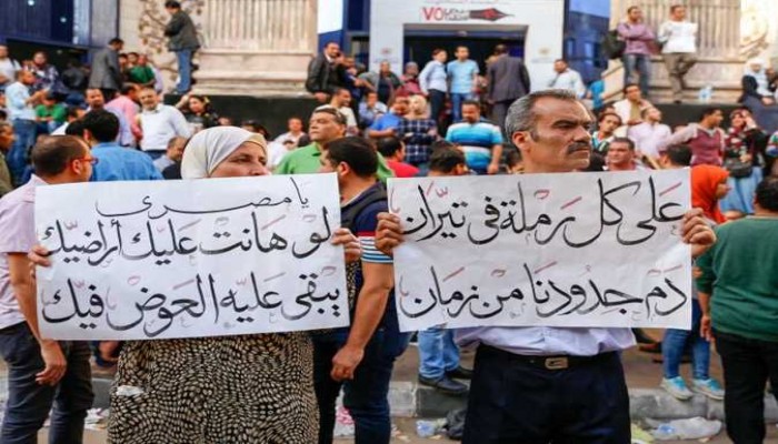 نشطاء يسخرون من تعريف قائد الانقلاب للمعارضة