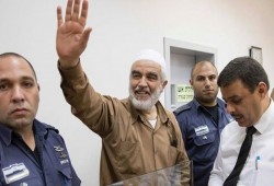 تضامن واسع مع الشيخ رائد صلاح ومطالبات بمحاسبة الاحتلال