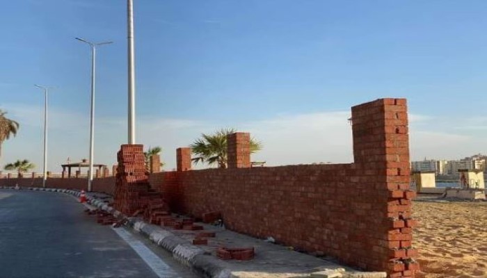غضب في سوهاج ضد المحافظ العسكري لقراره حجب الكورنيش ببناء محلات