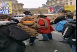 مظاهرات في فرنسا ضد مشروع قانون الأمن الشامل