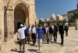 274 صهيونيا يقتحمون المسجد الأقصى