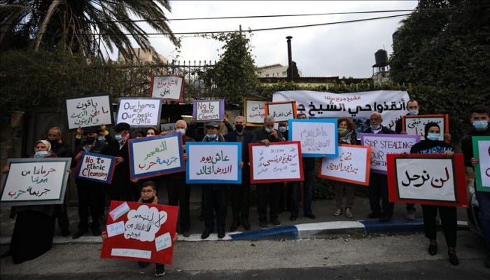 القدس المحتلة.. فلسطينيون يتظاهرون ضد التهجير في "الشيخ جراح"