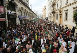 الجزائر.. مظاهرات جديدة للحراك الشعبي باسم "جمعة الوحدة"