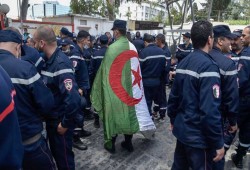 مظاهرات في الجزائر تطالب بزيادة الأجور