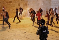 حماس تدعو للنفير نصرةً للأقصى في مواجهة العدوان الصهيوني الغاشم