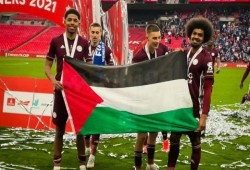 وسائل إعلام تتواطؤ مع العدوان الصهيوني يتجاهل العلم الفلسطيني في كأس إنجلترا