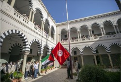 تونس.. التلاميذ يتضامنون مع فلسطين ضد العدوان الصهيوني