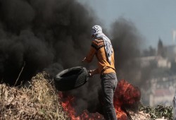 حماس تدعو للتصعيد الثوري اليوم في مواجهة الاحتلال