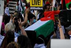 مظاهرات مؤيدة للشعب الفلسطيني أمام قنصليات الاحتلال بالولايات المتحدة