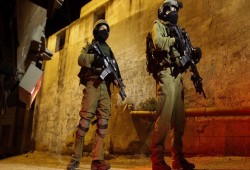 الاحتلال يعتقل 19 فلسطينيًّا من الضفة والقدس