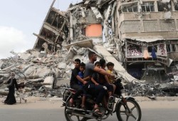 انتشال جثث 5 شهداء من تحت الأنقاض في غزة يرفع عدد ضحايا العدوان إلى 248