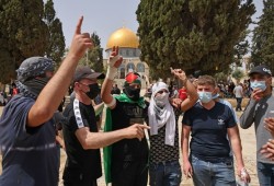 الشباب المقدسي يستكمل المقاومة.. ودعوة للحشد الأحد
