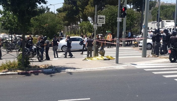 استشهاد شاب فلسطيني في عملية طعن جنديين من شرطة الاحتلال