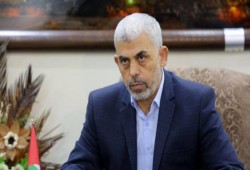 السنوار يحذر الصهاينة من المساس بالأقصى ويؤكد جاهزية المقاومة