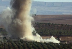 مستوطنون صهاينة يحرقون زراعات لفلسطينيين جنوبي الضفة المحتلة
