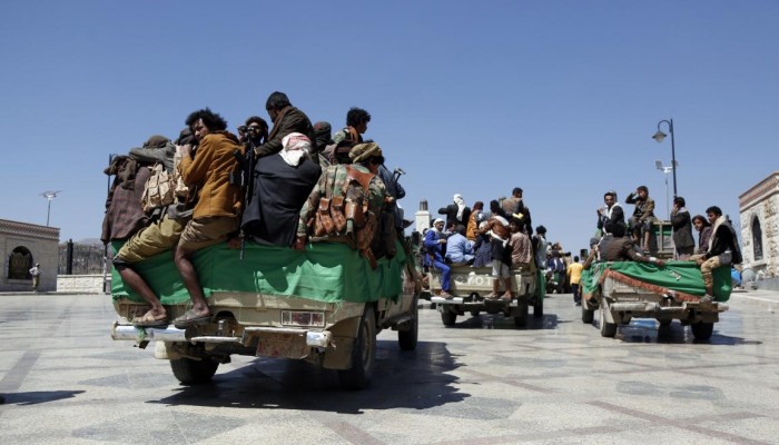 اليمن.. صواريخ الحوثي تقتل وتصيب 20 مدنيا بمحطة وقود شمالي مأرب