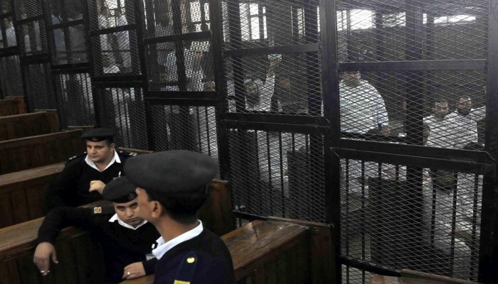 قضاء الانقلاب يحكم بإعدام 4 بقضية رابعة كانوا معتقلين قبل المجزرة بشهر