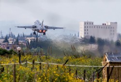 وصول مقاتلين سوريين إلى ليبيا انطلاقا من قاعدة حميميم الروسية