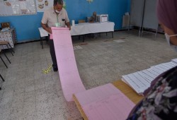 الجزائر.. نتائج أولية تؤكد تصدر "جبهة التحرير" و"حمس" للانتخابات البرلمانية