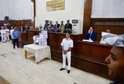 قائد الانقلاب يحظر تغطية المحاكمات الجنائية
