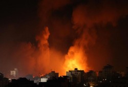 غارات صهيونية ليلية على مواقع للمقاومة في غزة