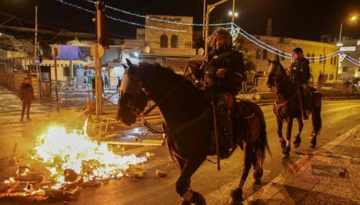 مواجهات في القدس ودعوات فلسطينية لمسيرة غاضبة وإضراب الخميس