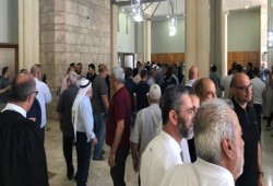 محكمة الاحتلال تقرر الإفراج عن الشيخ كمال خطيب بشروط مقيدة