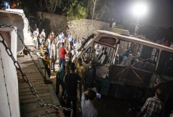 حادث قطار حلوان يثير غضب المواطنين