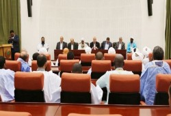 هنية يلتقي عددًا من ممثلي الأئمة والعلماء بموريتانيا