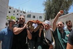 عائلة الشهيد الفلسطيني نزار بنات تستعد لرفع قضية دولية ضد السلطة