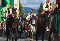 مهرجان أيواز دادا.. البوسنيون يحيون ذكرى اعتناقهم الإسلام