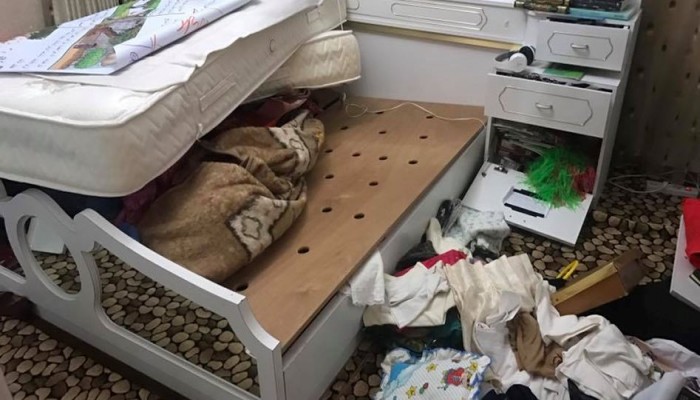الاحتلال الصهيوني يشن حملة دهم بالضفة ويعيث خراباً في المنازل