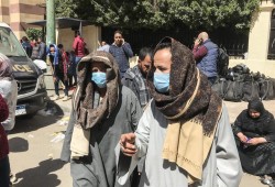 العفو الدولية تنتقد عشوائية التطعيم ضد كورونا في مصر