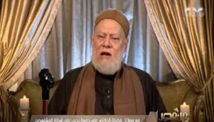 اتحاد علماء المسلمين يفصل علي جمعة وعبد الله بن بيّه