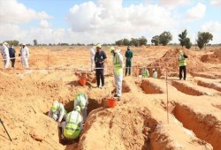 ليبيا.. انتشال جثتين من مقبرة جماعية جديدة في ترهونة