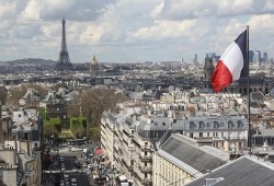 فرنسا.. زيادة العنف ضد المسلمين بنسبة 52 % تزامنا مع هجمة ماكرون