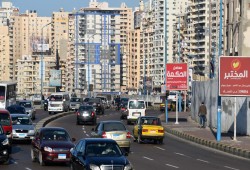 اشتعال مواقع التواصل بعد دعس ضابطي شرطة 3 شبان بالإسكندرية