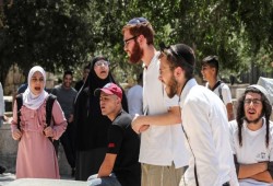 غضب عارم بعد اقتحام الصهاينة باحات الأقصى قبل يوم عرفة وأثناءه