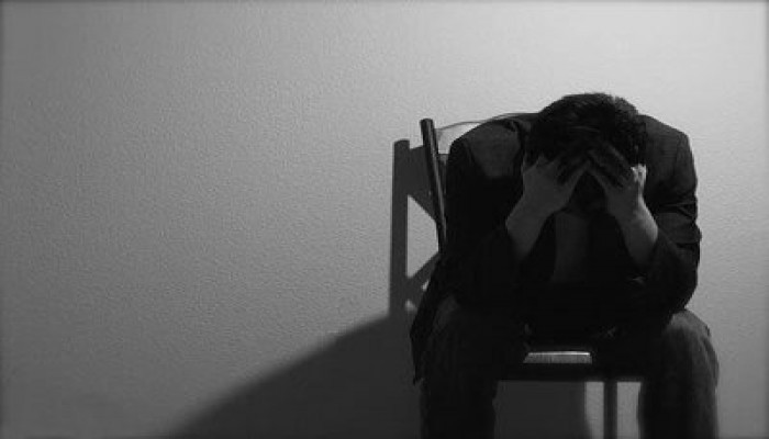 أشكو من إهمال زوجتي.. ماذا أفعل؟