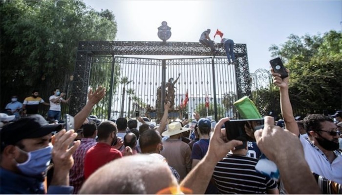 الجماعة الإسلامية في لبنان: ما جرى بتونس يستهدف إرادة الشعب