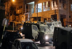 قوات الاحتلال تقتحم منزلي القياديين بحماس يوسف والطويل في رام الله