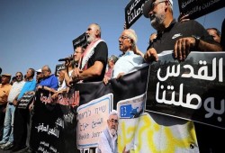 دعوات مقدسية للتضامن غدًا مع أهالي حي الشيخ جراح