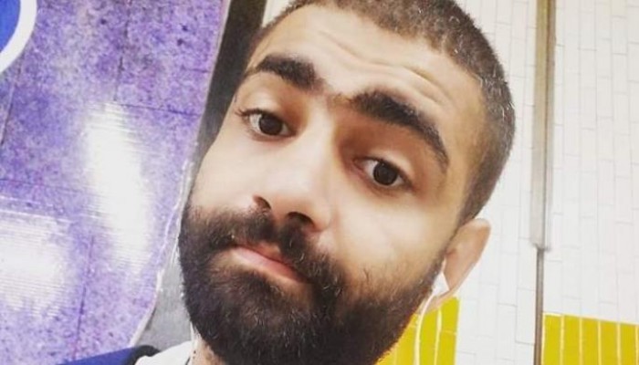 بعد أكسجين.. الناشط موكا يحاول الانتحار في سجون الانقلاب رفضاً للظلم