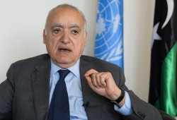 غسان سلامة يهاجم حفتر ويتهمه بعرقلة الحل في ليبيا