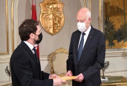 وفد أمريكي يزور تونس ويسلم سعيّد رسالة من بايدن