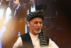 الرئيس الأفغاني يغادر البلاد ويعلن: طالبان انتصرت