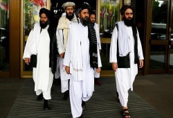 طالبان تلتقي القادة السياسيين الأفغان في كابول