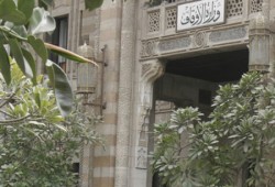 حملة لإرهاب الخطباء والواعظين وملاحقتهم بتهمة التطرف