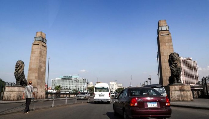 نشطاء يهاجمون فرض الانقلاب رسوما جديدة على السيارات