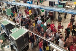 شركة لورد إنترناشونال تساوم العمال على الاستقالة أو الفصل